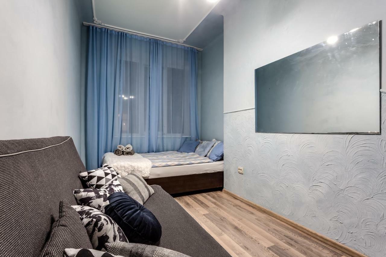 Apartment On Sharanevycha リヴィウ エクステリア 写真